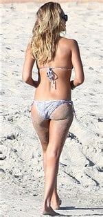 Jessica Alba Candid Bikini Pics From Cabo San Lucas