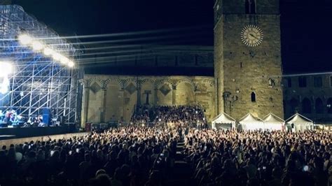 Pistoia E Provincia Pistoia Blues Festival Mesenotizie La Voce Delle