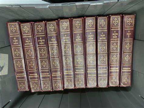 Encyclopedia Britannica Volume Set By Encyclopedia Britannica