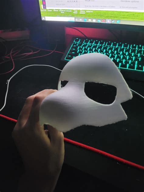 Car dealers argue over Carguruz and its new commission model 27