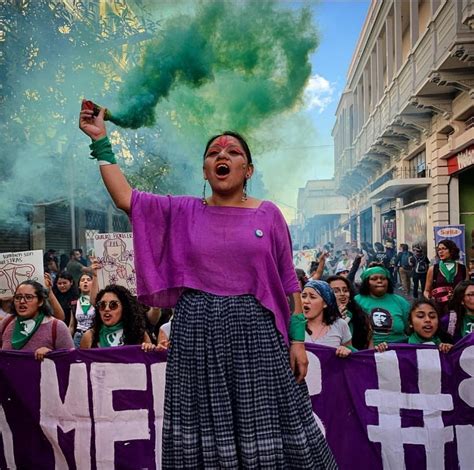 Abortar en América Latina y el Caribe acceso y obstáculos Wambra Medio Comunitario