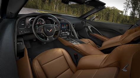 How Different Is The 2020 Chevy C8 Corvette's Interior Compared To The ...