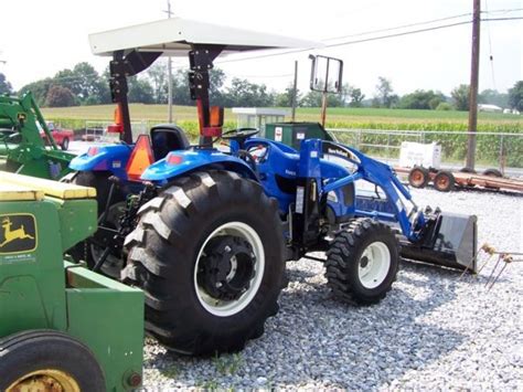 131 New Holland Tc55da 4x4 Compact Tractor W18la L Lot 131