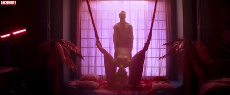 Issy Stewart Nude Pics Page 1