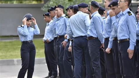 Cum se desfășoară admiterea la colegiile militare din țară Care sunt