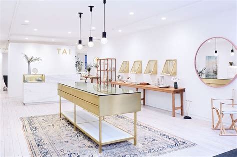 13 Stunning Stores Around The World Interior Design Jewelry Store