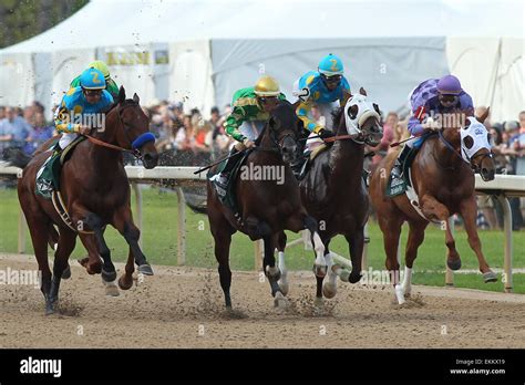 Hot Springs Arkansas USA Th Apr Starting Field Coming Down