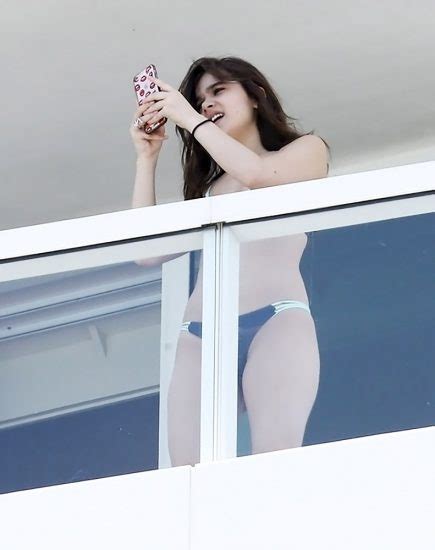 Hailee Steinfeld Nude Pics Porn Hot Scenes 2021 OnlyFans Leaked