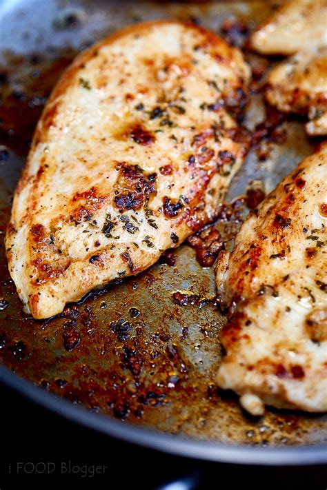 10 Minute Pan Fried Chicken Breast I Food Blogger