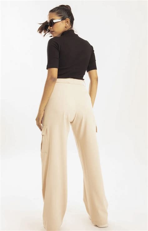 Women Utility Relaxed Fit Cargo Pants Nude