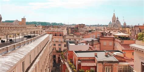 Where is the Historical Center of Rome Located? How to Choose a Hotel?