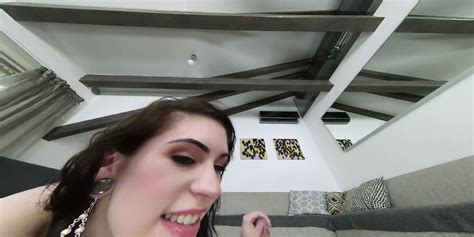 Virtual VR Babe Anna De Ville