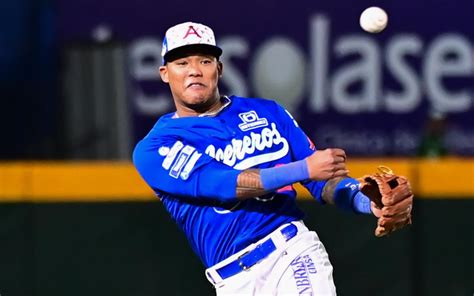 Addison Russell Returns To Mexican Baseball League With Acereros De