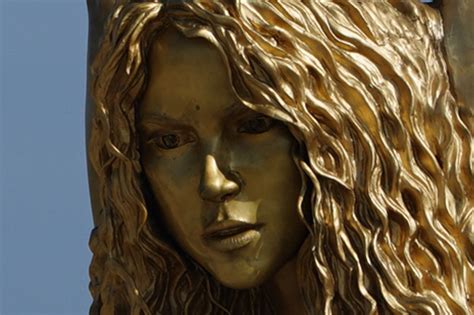 Inauguran Estatua De Shakira En Su Ciudad Natal De Barranquilla