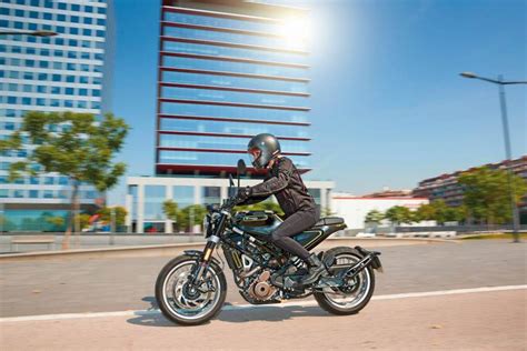 Prueba Husqvarna Svartpilen Una Naked Poco Convencional