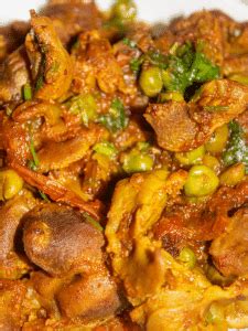 Chicken Gizzard Curry (Easy Pangra Curry) - Chaos Of Flavor