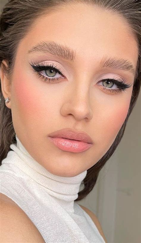 Stunning Makeup Looks 2021 Super Soft Nude Pink Makeup Look Glam Makeup Look Natural Glam