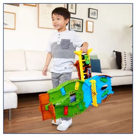 Mattel Mattel Hot Wheels Monster Trucks Tournament Of The Titans HGV Ab