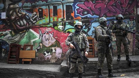 Los paramilitares brasileños toman el control de las favelas