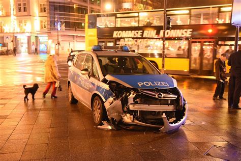 Polizei Unfall B Z Berlin