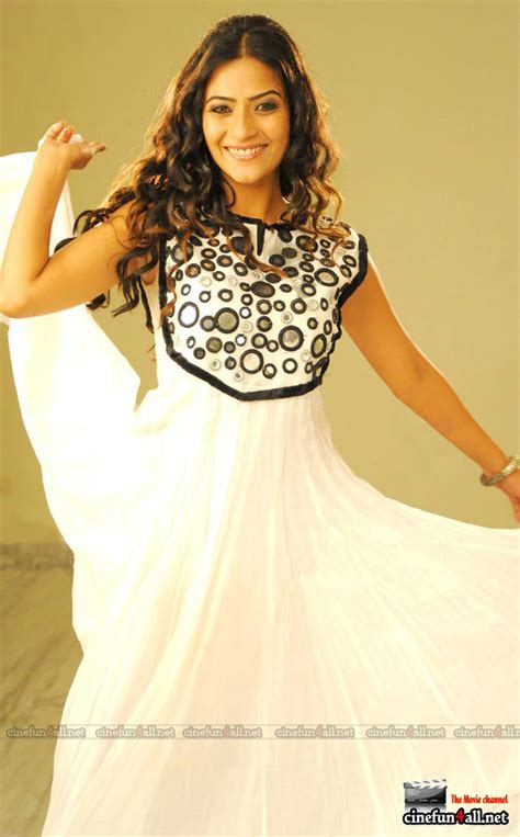 Tamil Celebrity Pictures Hot Actress Aditi Sharma Hot Naval Show And More