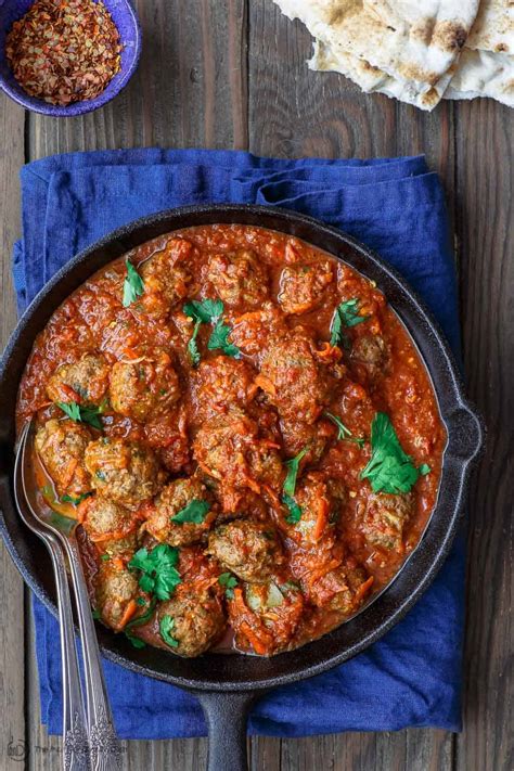 Lebanese Kofta In Tomato Sauce Recipe