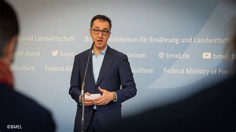 Cem Zdemir Zum Bundesprogramm Zur F Rderung Des Umbaus Der