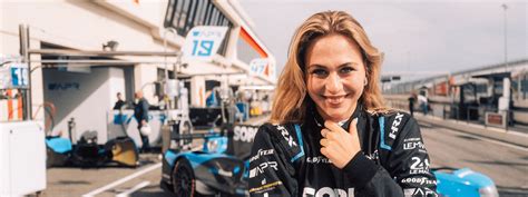 Racegirl Das Comeback der Sophia Flörsch RTL