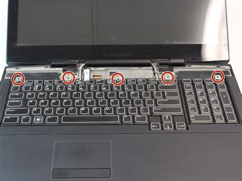 Alienware M17x P01E Keyboard Replacement - iFixit Repair Guide