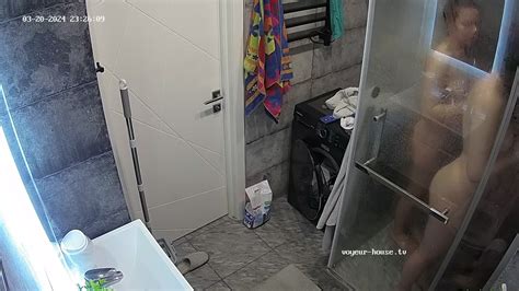 Watch Shower Girl Flora Harmony Helli Group Shower 2024 03 20 Naked People With Jordan