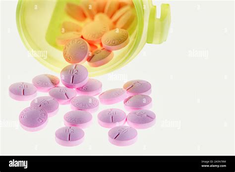 Levothyroxine Sodium Tablets Hi Res Stock Photography And Images Alamy