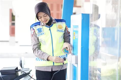 Polrestabes Surabaya Siapkan Layanan Pengisian Daya Motor Listrik