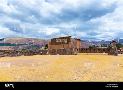 Raqchi Sitio Arqueol Gico Inca En Cusco Per Ruinas Del Templo De