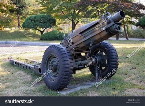 Howitzer Cannon Stock Photo 661881 : Shutterstock