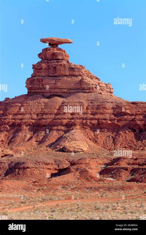 Navajo Indian Hut Hi Res Stock Photography And Images Alamy