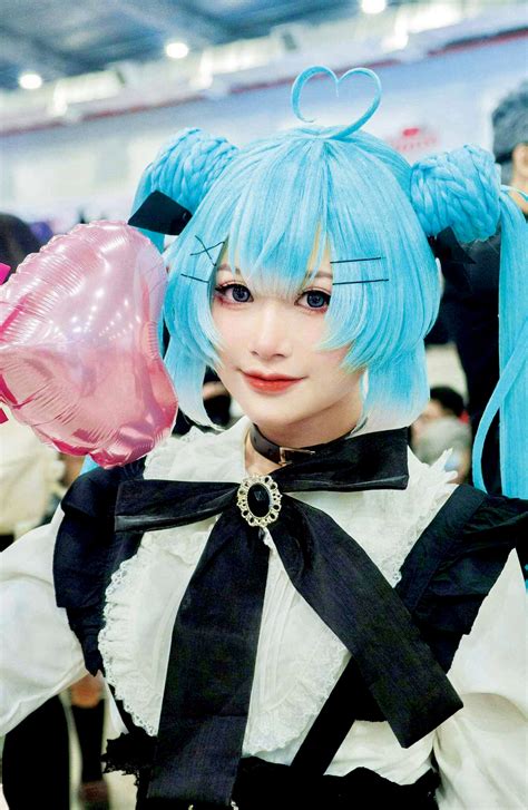 Lên đồ cosplay khiến ai cũng mê tít nhờ những bộ wig