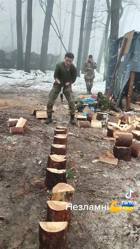 Захисники показали вправу, яку треба виконувати 1-2 рази на день, щоб ...
