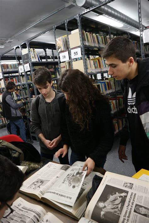 Blog De La Biblioteca General María Moliner De La Um Visita Del Ies Saavedra Fajardo