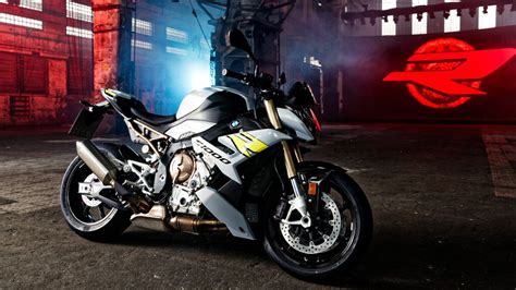 Bmw S R Importante Actualizaci N Una De La Naked M S Queridas