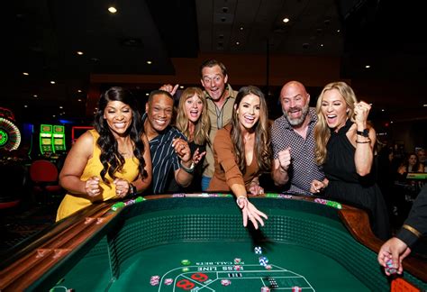 Oaklawn Hot Springs Stay Play And Indulge