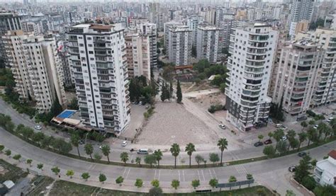 Adana da ağır hasarlı binalar tehlike saçıyor Son Dakika Haberleri