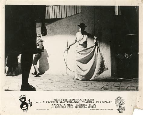 8 ½ Otto E Mezzo Marcello Mastroianni Dans Le Film De Federico