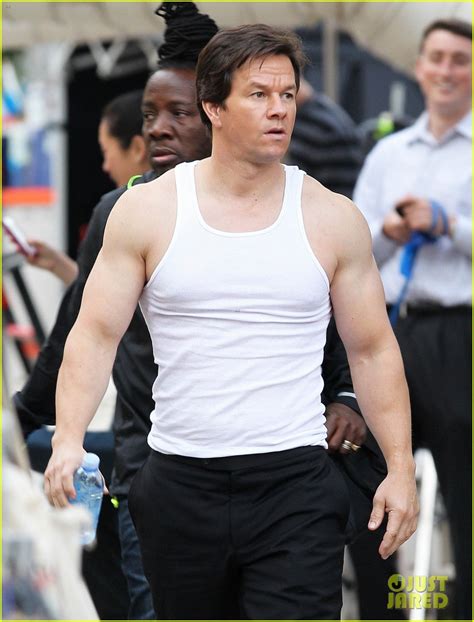 Mark Wahlbergs Muscles Look So Pumped Up For Ted 2 Photo 3194502