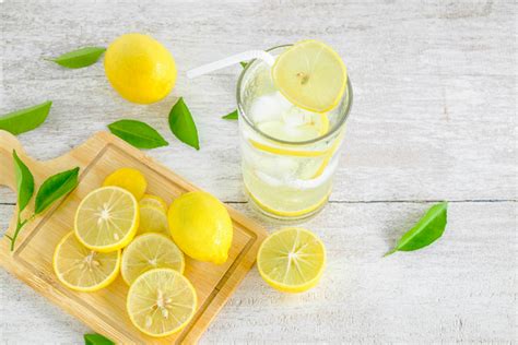 Manfaat Minum Air Lemon Untuk Kesehatan Mamikita