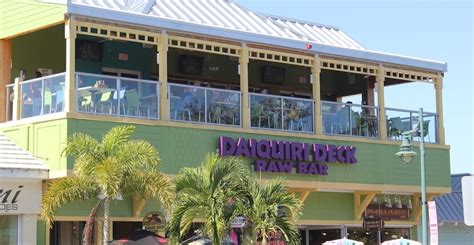 Daiquiri Deck Raw Bar In St Armands Siesta Key And Venice Must Do