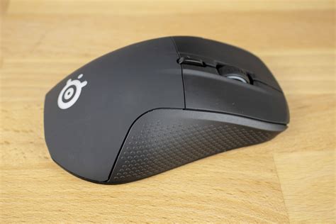 SteelSeries Rival 710 Test - So sieht eine featurereiche Gaming-Maus aus