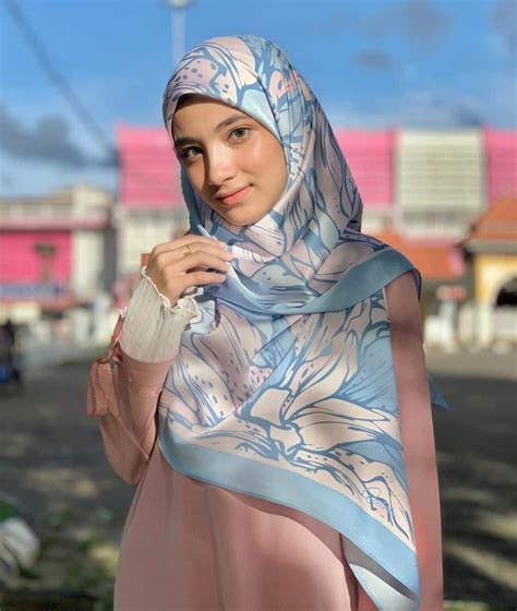 Ootd Hijab Syari Casual Ala Selebgram Cantik Malaysia