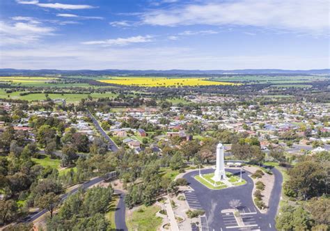parkes nsw plan  holiday accommodation parkes elvis festival