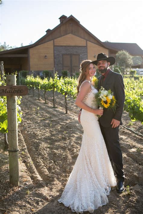 Country wedding - rustic wedding - bride and groom - winery wedding ...