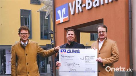 Volksbank Raiffeisenbank Amberg EG Spendet An Regionale Vereine Onetz